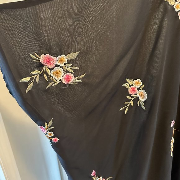 Yours London Black with Flowers Blouse - Picture 2 of 6